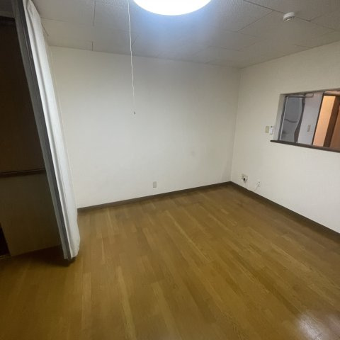 アークの居間・リビング