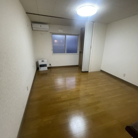 アークの居間・リビング