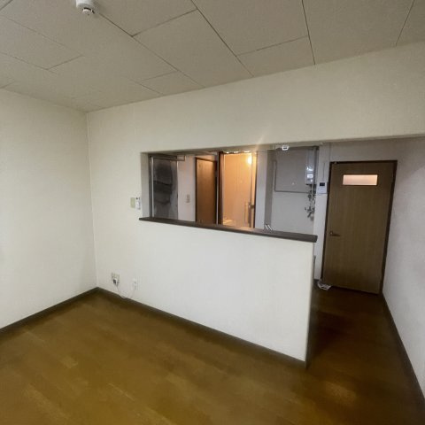 アークの居間・リビング