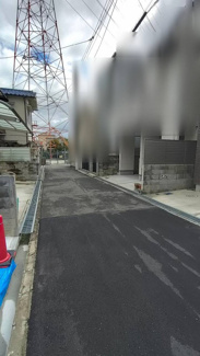 【前面道路含む現地写真】