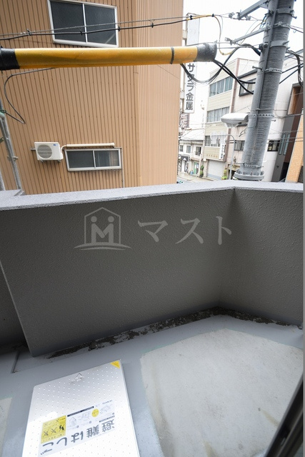 エスリード難波セントラルのバルコニー