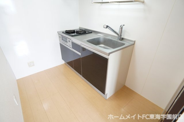 熊本市東区下南部３丁目のアパートのキッチン