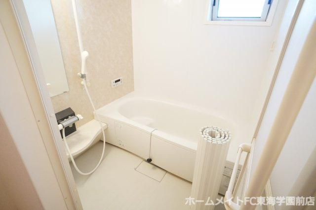 熊本市東区下南部３丁目のアパートの浴室