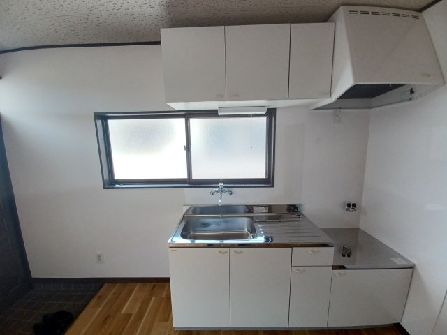 松山町1丁目8-10店舗付住居のキッチン