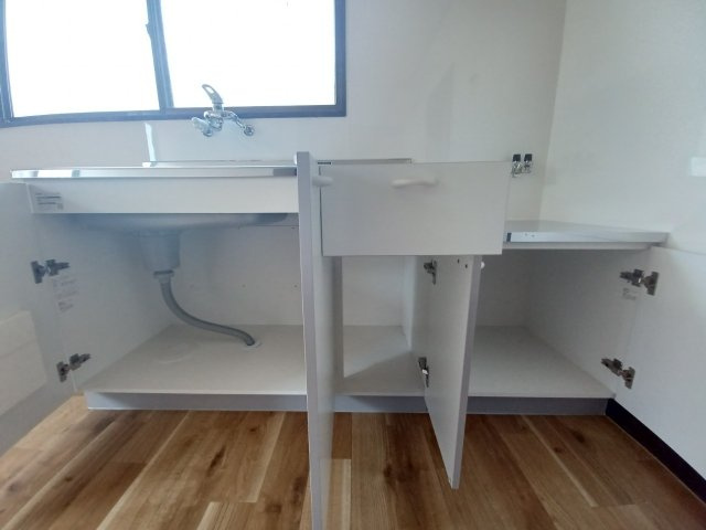 松山町1丁目8-10店舗付住居の収納