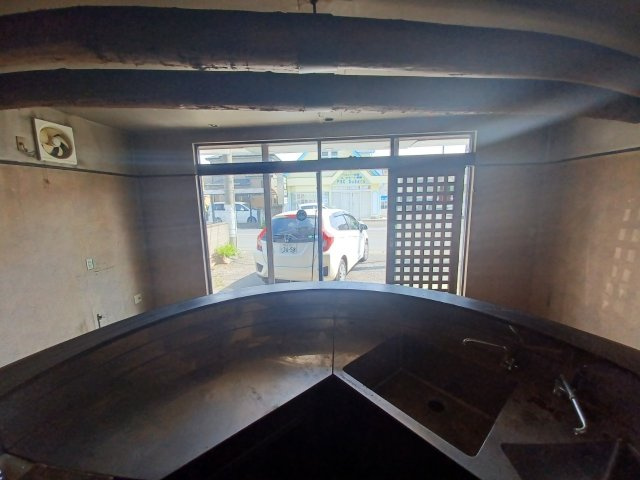 松山町1丁目8-10店舗付住居の内装