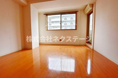 【寝室】 | Scene1
