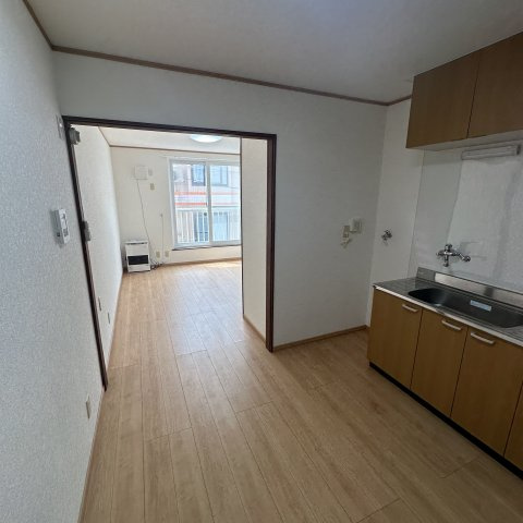 コーポ室本の居間・リビング