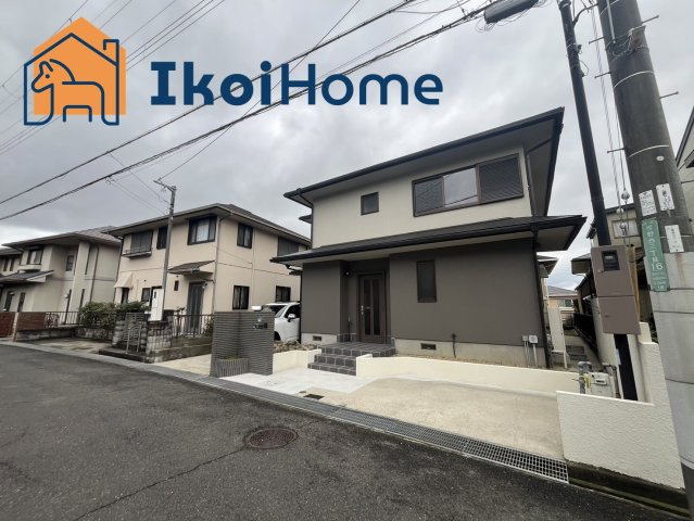 神戸市西区樫野台3丁目　中古戸建　内外リフォーム済みのエントランス|～ご見学に関して～　平日や夜間でもご案内は可能です。お仕事の形態が多様化しておりますので、決まったお時間では中々身動きが取れないお客様も臨機応変に対応させて頂きます。