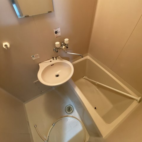 ＦＫマンションの浴室|お風呂で日々の疲れを落としましょう