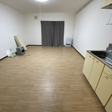 ＦＫマンションの居間・リビング|使いやすい居間です