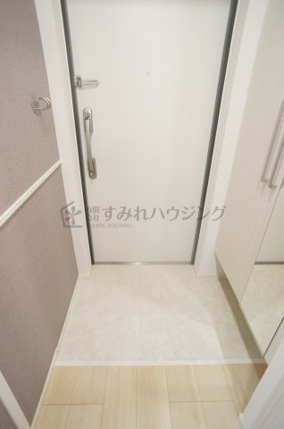 グラシス池尻の玄関