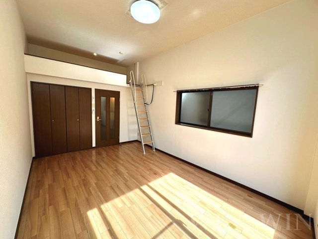 トーヨーコートウィステリアの居間・リビング