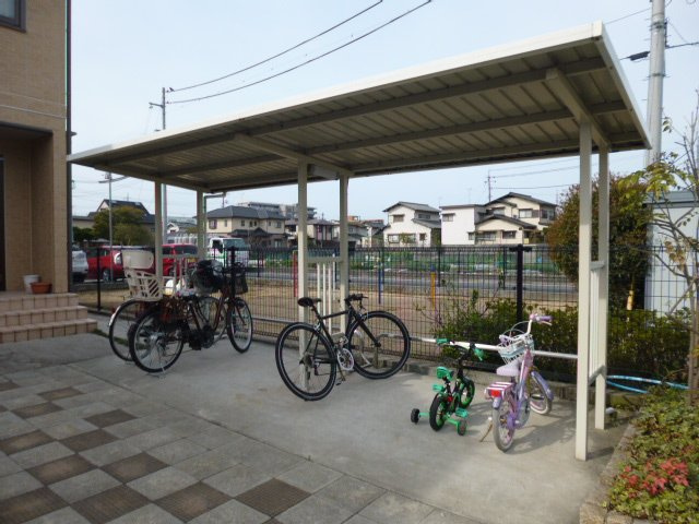 倉敷市中庄のアパートのその他共用部分|駐輪場