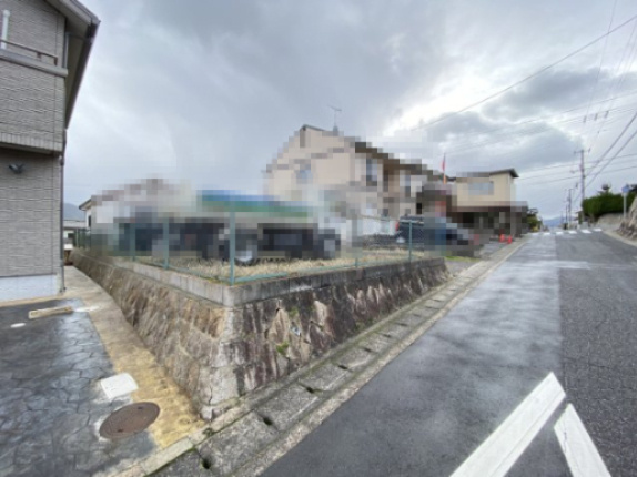 売土地　　高取北4丁目の前面道路含む現地写真