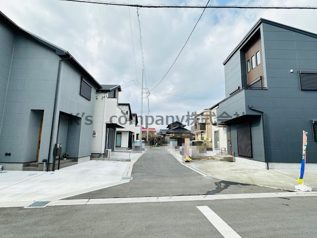 ■厚木市山際　新築戸建■の駐車場|前面道路は交通量も少なく静かな印象です☆