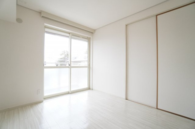 【洋室】 | グランドサン伍番館 | ※同物件・同タイプの写真です。