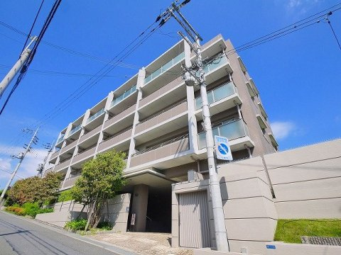 パークホームズ生駒の外観|落ち着いた雰囲気の外観です