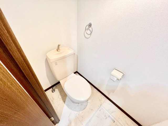 アンプルールフェールKYuのトイレ|清潔感のあるトイレです