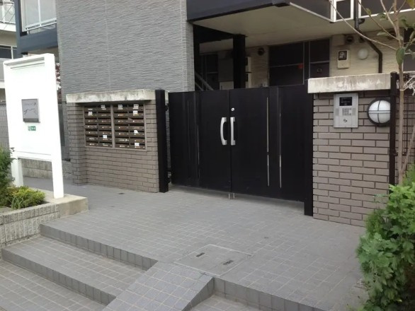 【エントランス】 | 小関