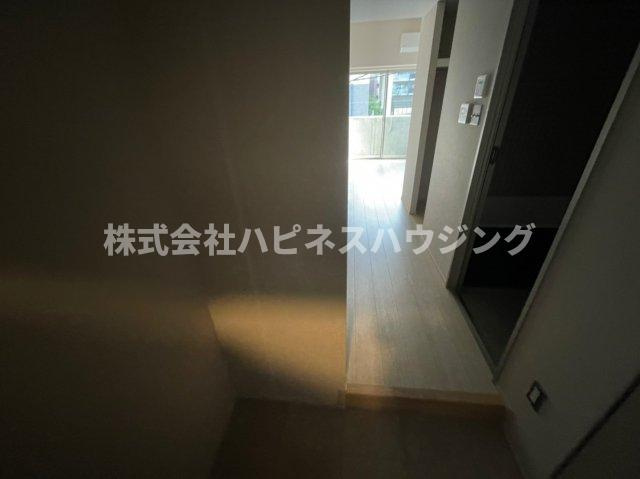 ART APARTMENT IN Ootaka-no-Moriの内装