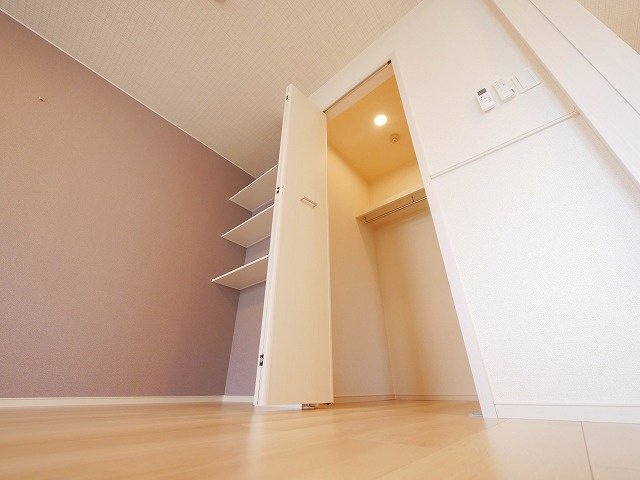 グリーンハイツ加茂Ⅰの収納|専用の収納スペースです