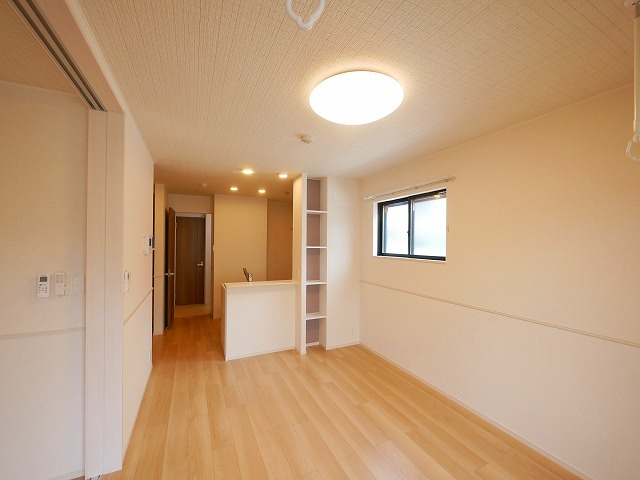 グリーンハイツ加茂Ⅰの居間・リビング|使いやすい居間です