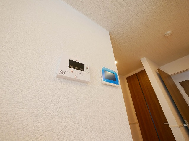 グリーンハイツ加茂Ⅰの設備|モニター付きインターホン