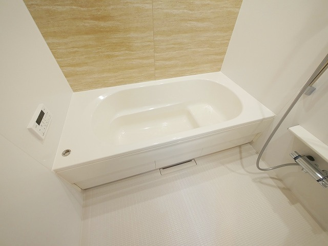 グリーンハイツ加茂Ⅰの浴室|日々の疲れを癒すお風呂付です