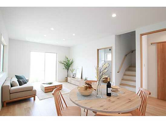 【居間・リビング】