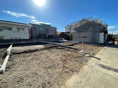 【前面道路含む現地写真】 | 瑞穂区亀城町第１　全３棟＜仲介手数料無料＞御劔小・瑞穂ヶ丘中　新築一戸建 | LINEから簡単お問合せ可能！
友達検索で@nqk7328tです！。