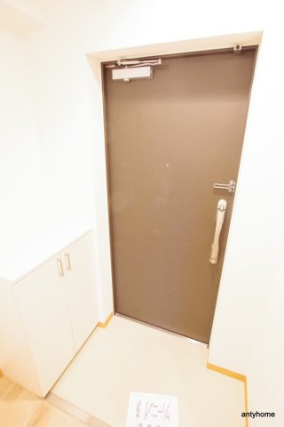 S-FORT江坂LIBERTS 仲介手数料無料の玄関
