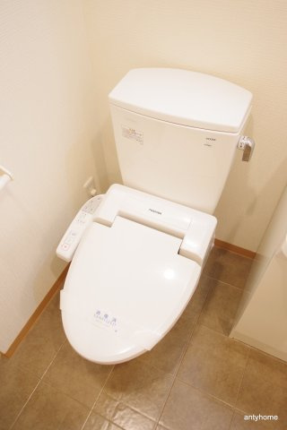 S-FORT江坂LIBERTS 仲介手数料無料のトイレ