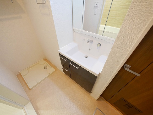 グリーンハイツ加茂Ⅰの洗面所|広い洗面スペース