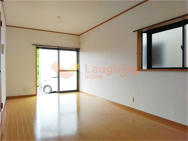 A･Y･J天神Ⅱの居間・リビング|ゆったり過ごせる居間です