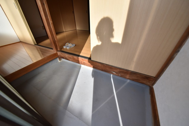 椋田アパート（11丁目）の玄関