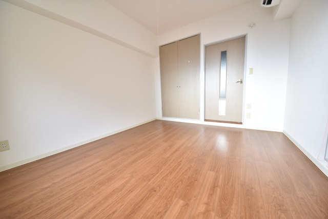 カーサ東中央の洋室