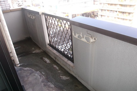 マスカワビルのバルコニー