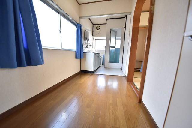 和庄Mアパートの居間・リビング