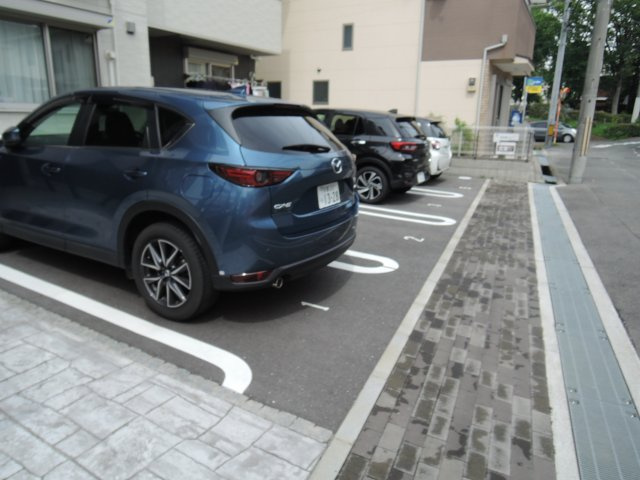 【駐車場】 | AZUR上中条
