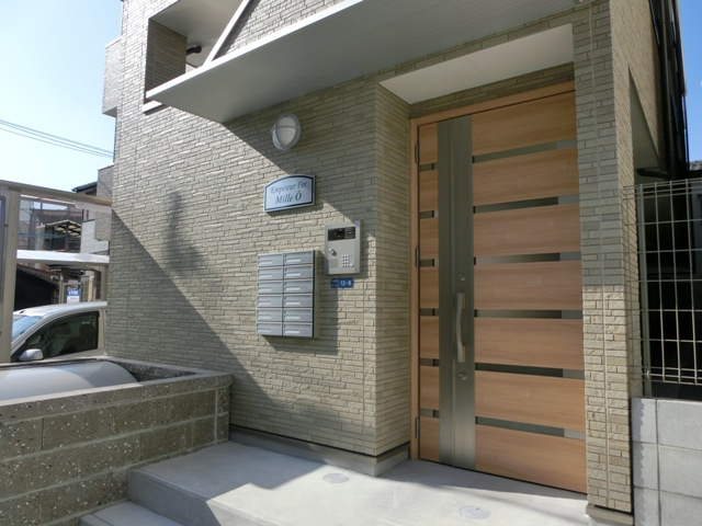 アンプルールミルオーのエントランス