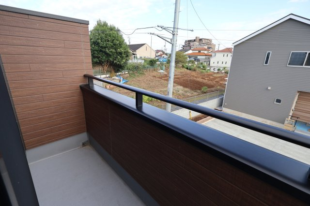 【バルコニー】 | 《仲介手数料無料》南区大字大谷口869(33期B号棟)新築一戸建て | 撮影日 2025年10月23日 15:00 晴れ