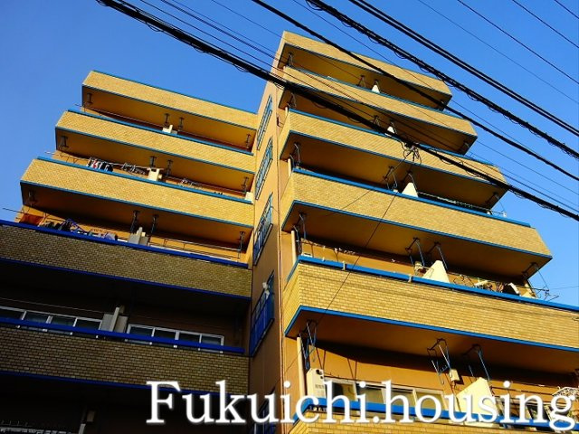 豪徳寺コーポラスの外観