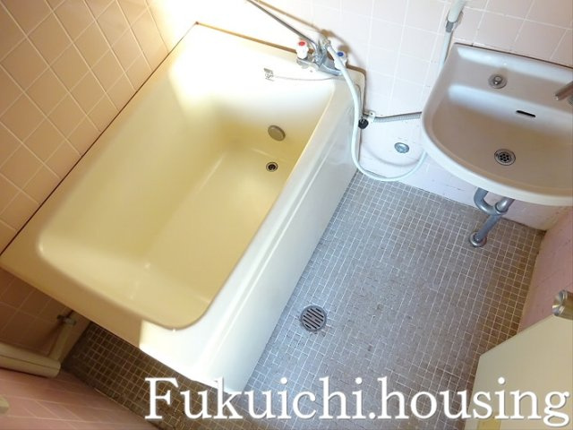 豪徳寺コーポラスの浴室