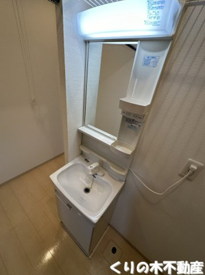 【洗面所】 | サンガーデンひあさA棟 | 忙しい朝には欠かせない洗面所です