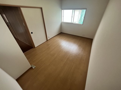 【洋室】 | 柏原市平野1丁目貸家