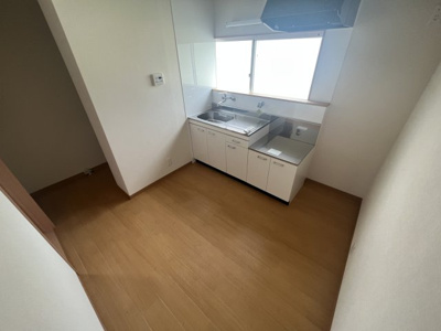 【居間・リビング】 | 柏原市平野1丁目貸家