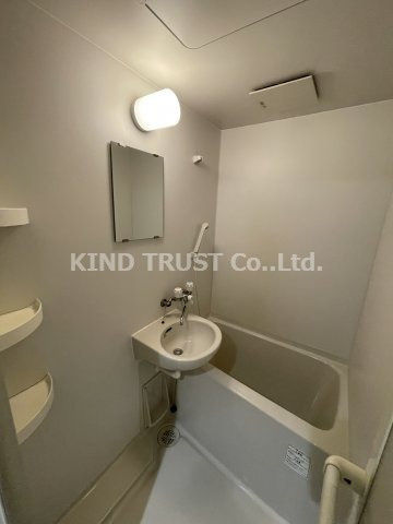 メロディーハイム中津２番館の浴室|落ち着いた空間のお風呂です