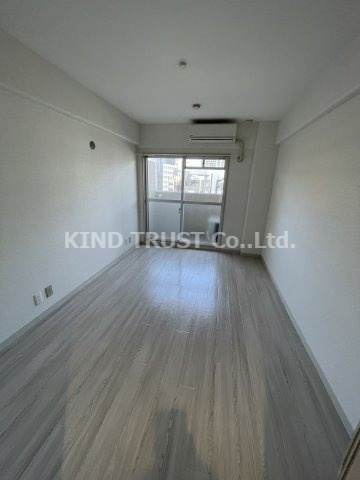 メロディーハイム中津２番館の居間・リビング|使いやすいリビングです