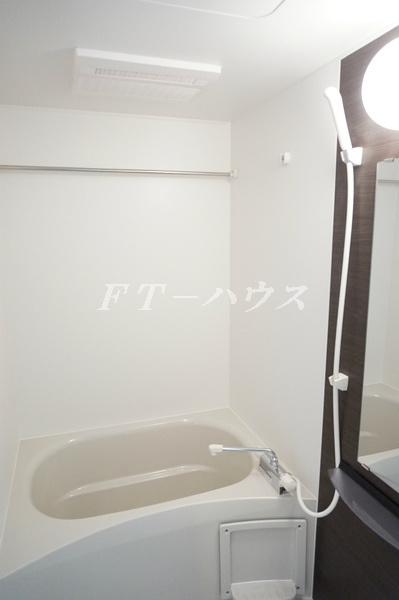 リブリ・THE BASEの浴室